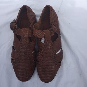 Cole Haan Fisherman sandals